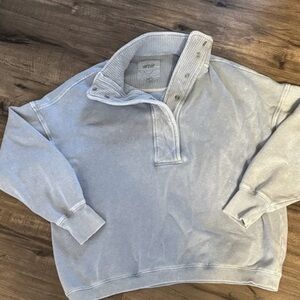 Light Wash Pullover Sweatshirt with Snap Collar
